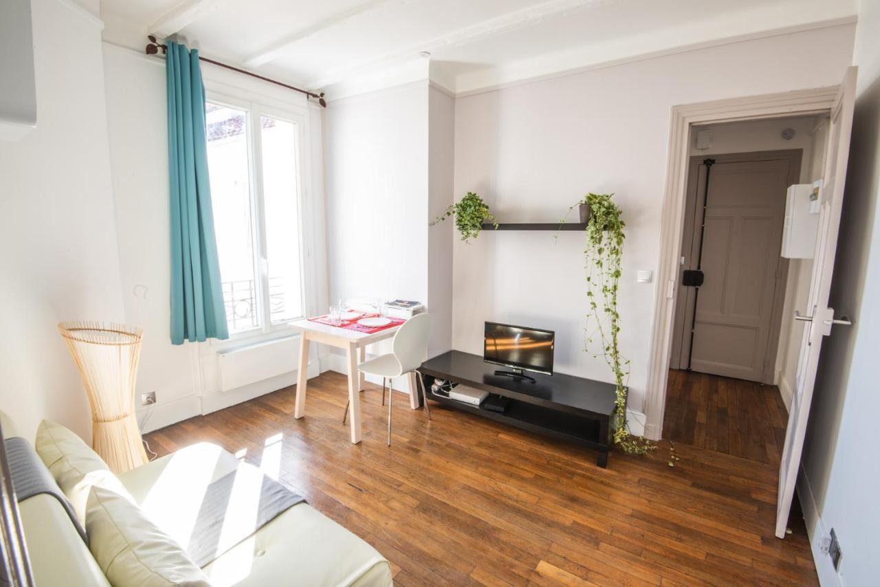 70 Wallace Apartman Puteaux Kültér fotó
